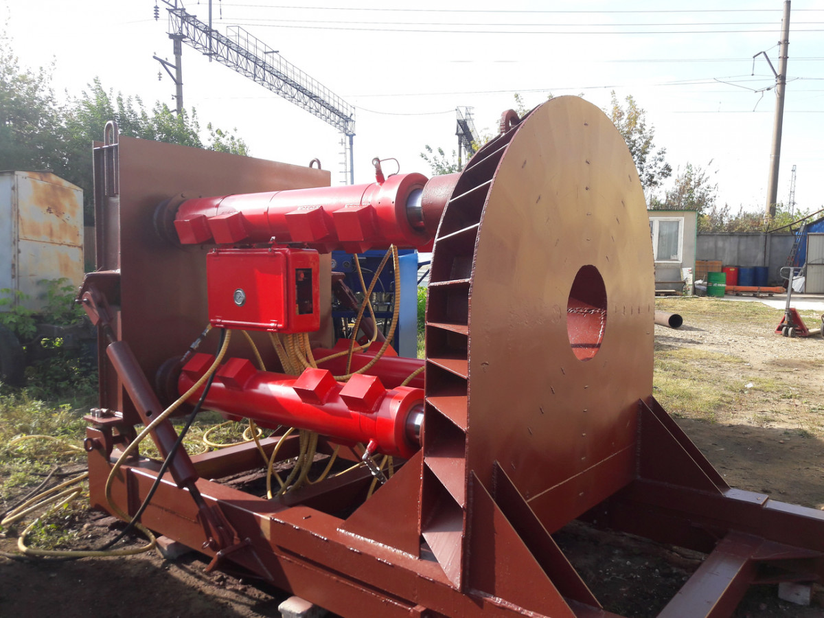 Утановка продавливания грунта УПГ-800