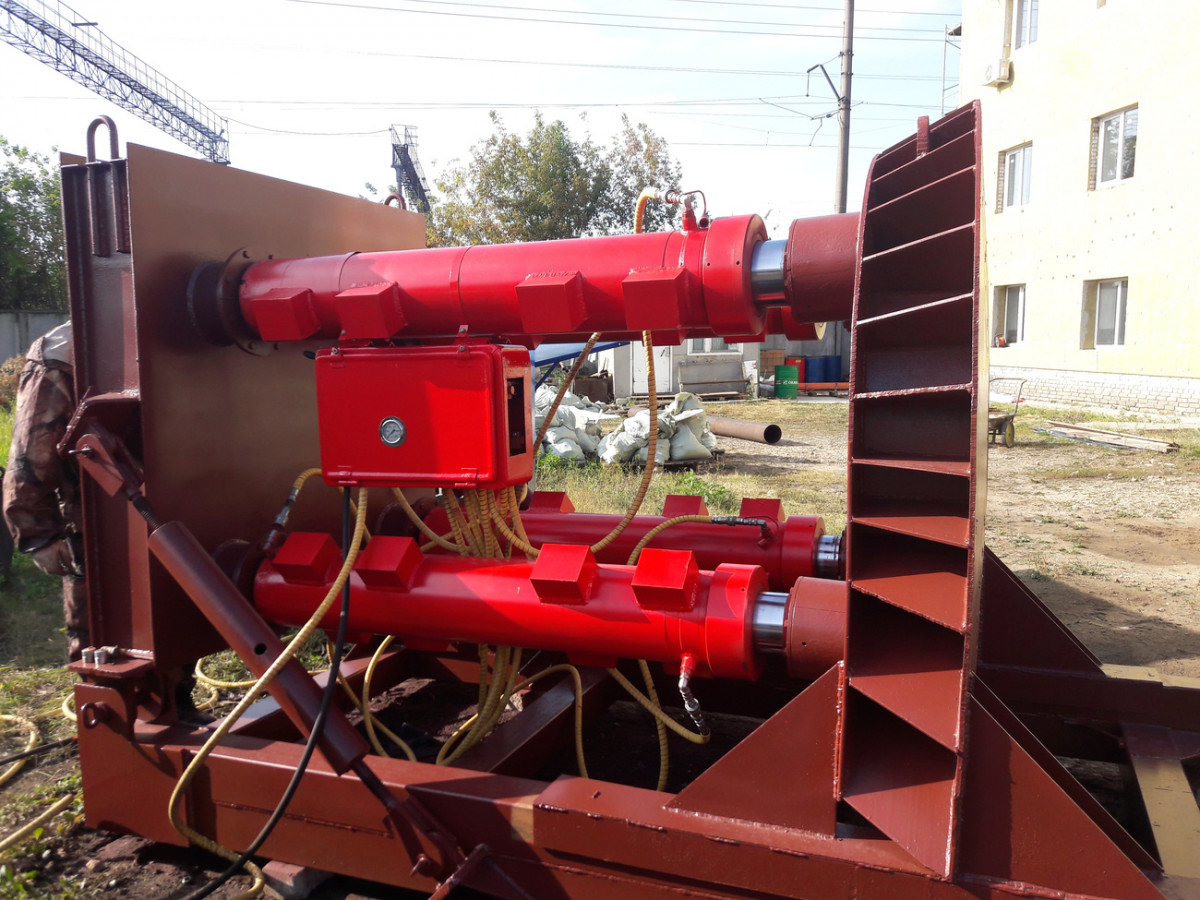 Утановка продавливания грунта УПГ-800